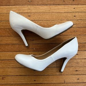 White round toe high heels